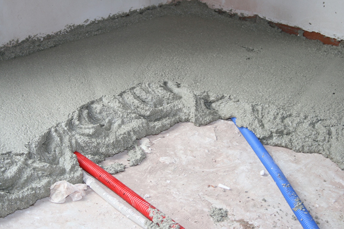 Faites appel à Applis pour une installation professionnelle de votre chauffage par le sol (en combinaison avec l'isolation du sol). 